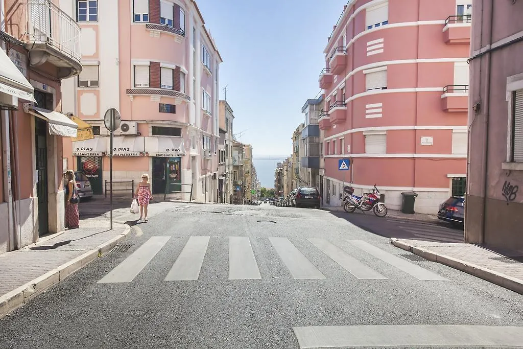Graca Traditional 2 Bedroom Apartment Lisboa