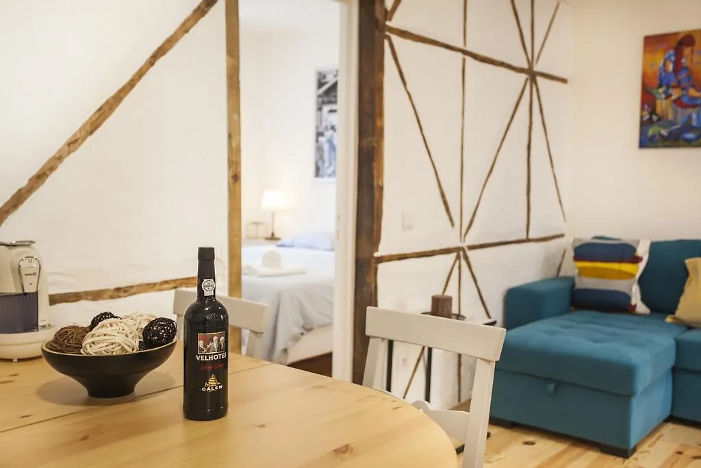 Graca Traditional 2 Bedroom Apartment Lissabon 0*,  Portugal